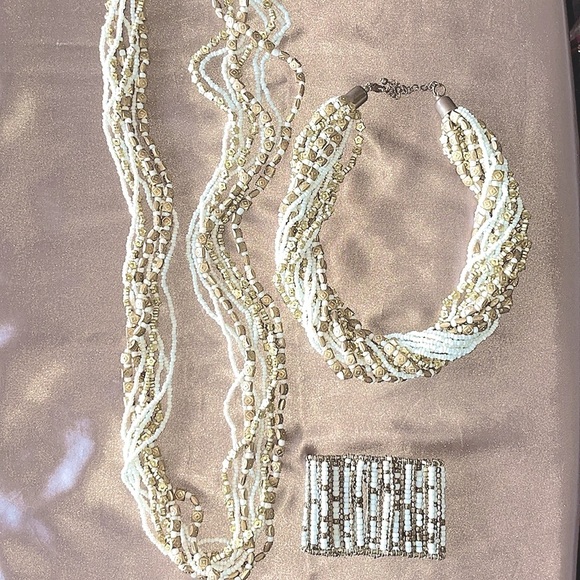 Stunning White & Gold Beaded Multi-Strand Twist Necklace & Bracelet Set Unique - Picture 2 of 16
